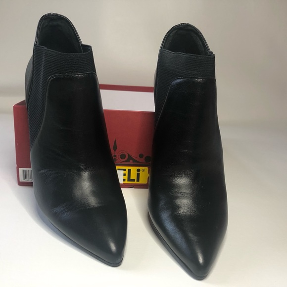 Vaneli Kamelia Black Nappa 2.5 inch heel ankle boot 8N. Worn once. - Picture 5 of 5